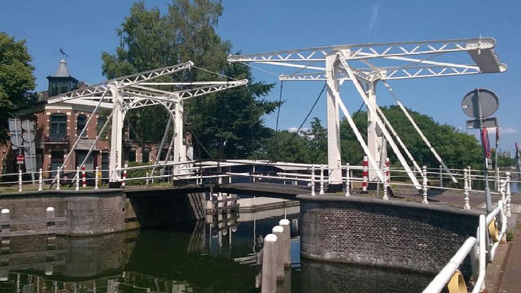 Benedenverdieping In Woonboot Met Tuinterras Utrecht Extérieur photo